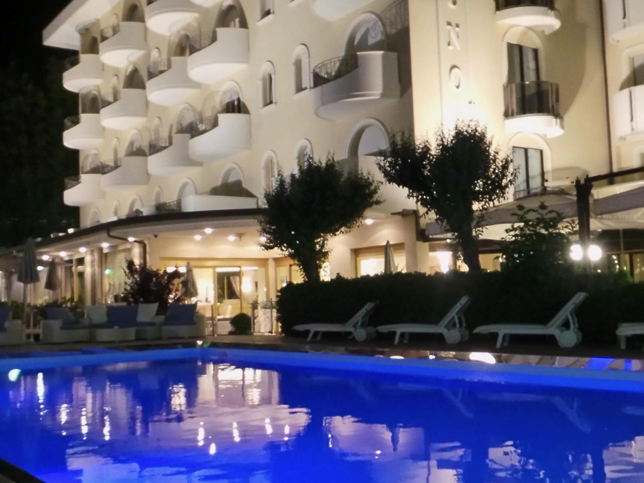 Hotel Nettuno Cervia Eksteriør bilde