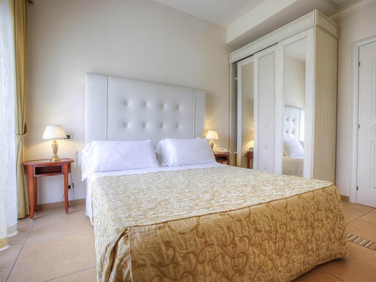 Hotel Nettuno Cervia Eksteriør bilde