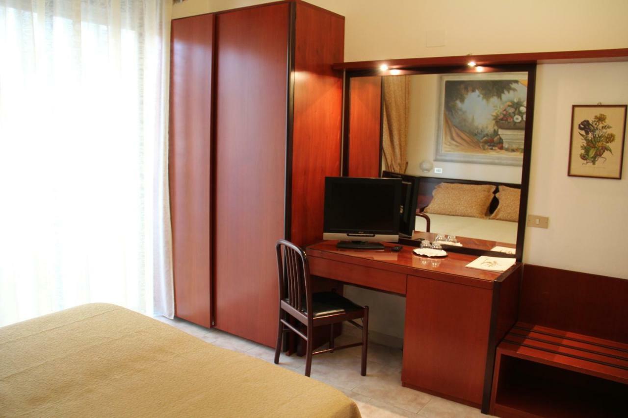 Hotel Nettuno Cervia Eksteriør bilde